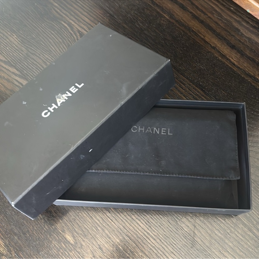 CHANEL Lambskin Crossbody WOC - Picture 12 of 12